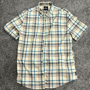 Prana shortsleeved button up shirt.